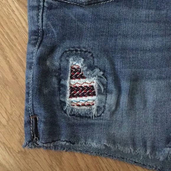 Mudd Girls Naturally Distressed Shorts Size 14 - Picture 5 of 8